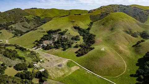 View/Area - 100 Old Stage Rd, San Juan Bautista, CA 95045 photo 6 of 14