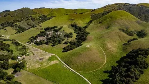View/Area - 100 Old Stage Rd, San Juan Bautista, CA 95045 photo 5 of 14