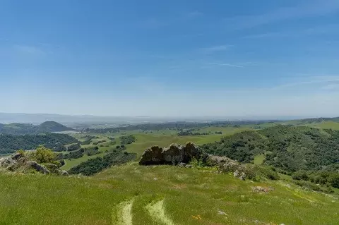 View/Area - 100 Old Stage Rd, San Juan Bautista, CA 95045 photo 13 of 14