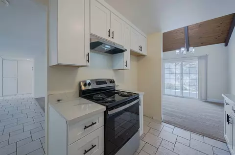 1076 Sherman Dr, Salinas, CA 93907 photo 8