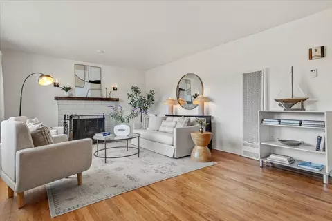 465 Harcourt Ave, Seaside, CA 93955 photo 5
