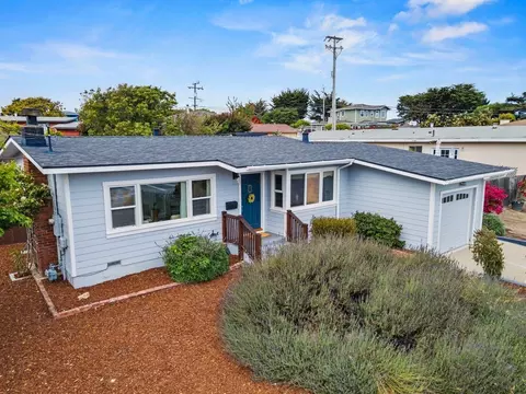 465 Harcourt Ave, Seaside, CA 93955 photo 21