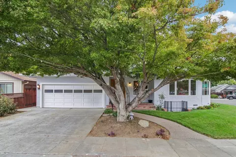 495 Lincoln Ave, Sunnyvale, CA 94086