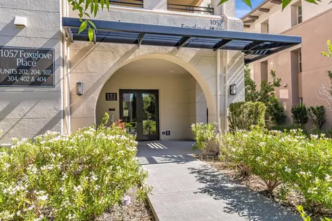 1057 Foxglove Pl 202, San Jose, CA 95131