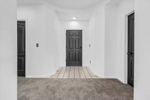 1233 Greenleaf Loop, Greenfield, CA 93927 photo 6