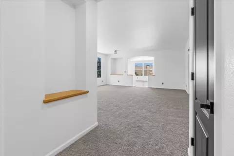 1233 Greenleaf Loop, Greenfield, CA 93927 photo 7
