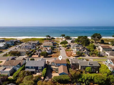 71 Alameda Ave, Half Moon Bay, CA 94019