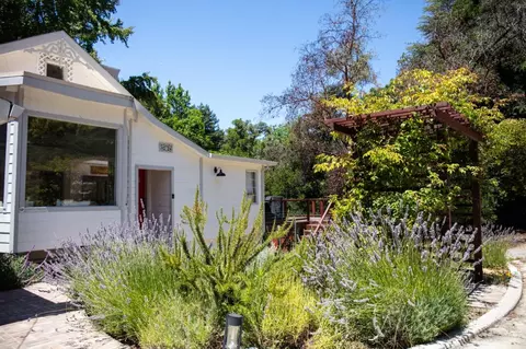 Exterior - 1003 Laurel Gln, Soquel, CA 95073 photo 2 of 29