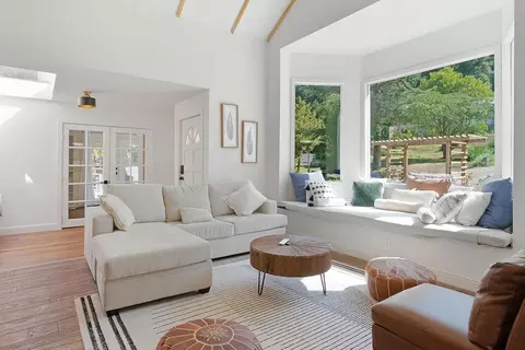 Living - 1003 Laurel Gln, Soquel, CA 95073 photo 2 of 6
