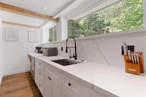 Kitchen - 1003 Laurel Gln, Soquel, CA 95073 photo 8 of 8
