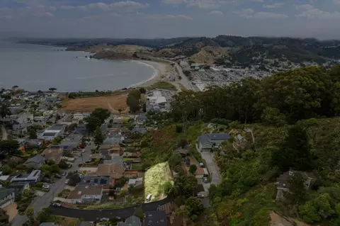 417 Athenian Way, Pacifica, CA 94044 photo 2