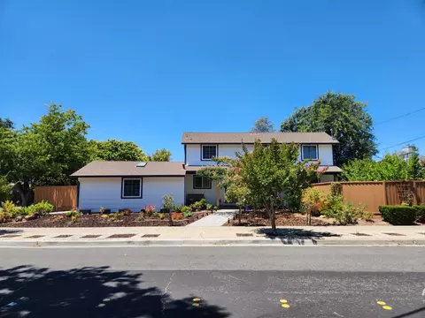 2225 Montezuma Dr, Campbell, CA 95008