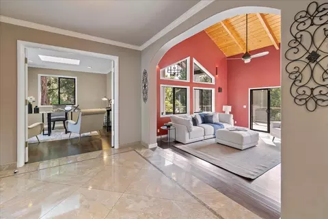 Entry Way - 23435 Summit Rd, Los Gatos, CA 95033 photo 3 of 6