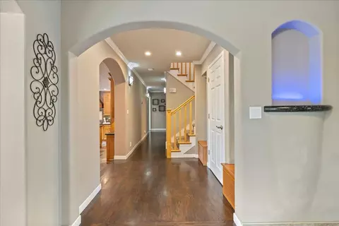 Entry Way - 23435 Summit Rd, Los Gatos, CA 95033 photo 4 of 6