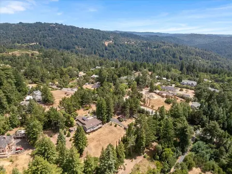 View/Area - 23435 Summit Rd, Los Gatos, CA 95033 photo 3 of 5