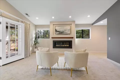 Living - 23435 Summit Rd, Los Gatos, CA 95033 photo 3 of 4