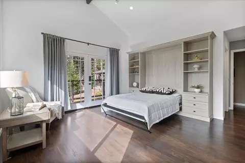Bedroom - 23435 Summit Rd, Los Gatos, CA 95033 photo 1 of 4
