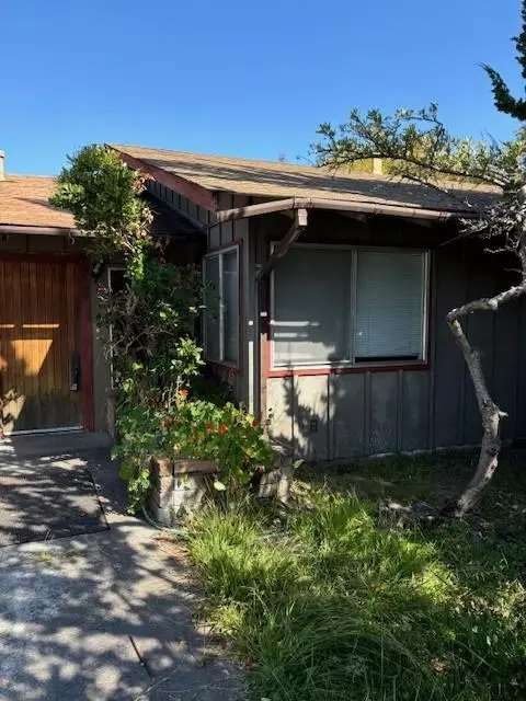 220 Arbor Ave, Santa Cruz, CA 95062