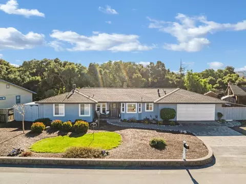 120 Marks Dr, Hollister, CA 95023