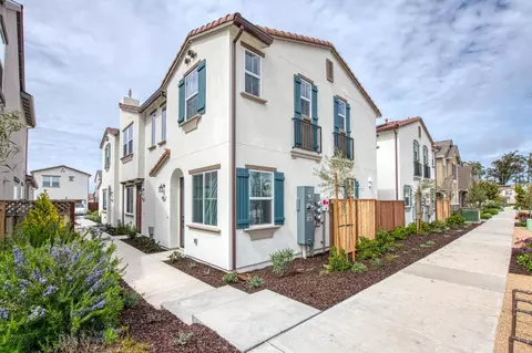 451 Weldon Way D, Marina, CA 93933 photo 1