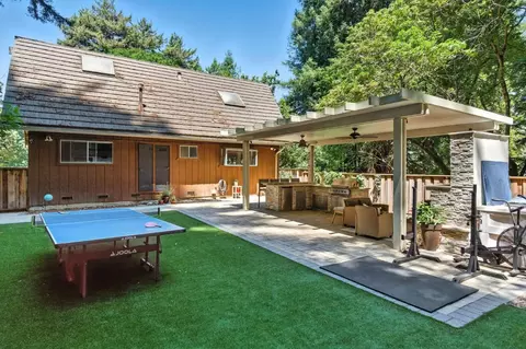 17666 Navajo Trl, Los Gatos, CA 95033