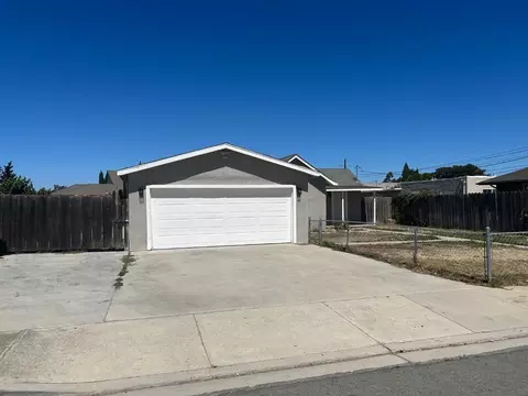 412 7th St, Greenfield, CA 93927 photo 2