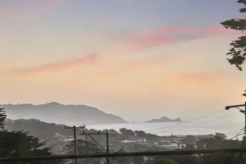 301 Channing Way, Pacifica, CA 94044