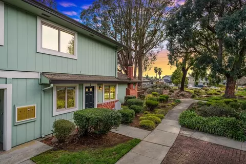 1133 Callas Ln 2, Capitola, CA 95010