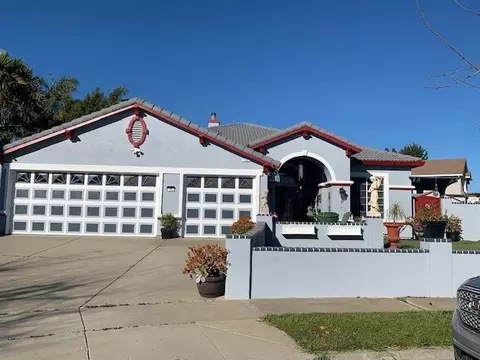 15 Twain Cir, Salinas, CA 93906 photo 1