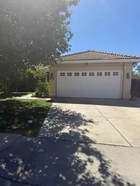 355 Chestnut St, Los Banos, CA 93635