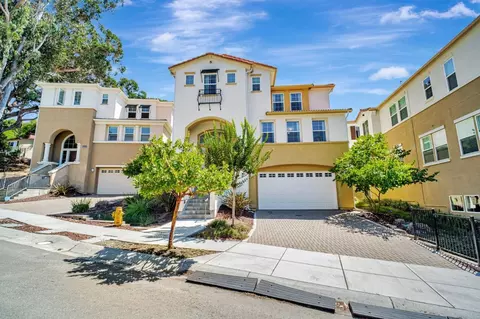 2703 Tribune Ave, Hayward, CA 94542