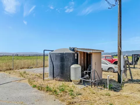 Exterior - 2718 Ferguson Rd, Gilroy, CA 95020 photo 5 of 5