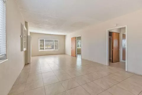 Living - 2718 Ferguson Rd, Gilroy, CA 95020 photo 6 of 11