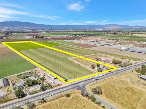 View/Area - 2718 Ferguson Rd, Gilroy, CA 95020 photo 4 of 22