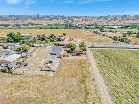 View/Area - 2718 Ferguson Rd, Gilroy, CA 95020 photo 14 of 22