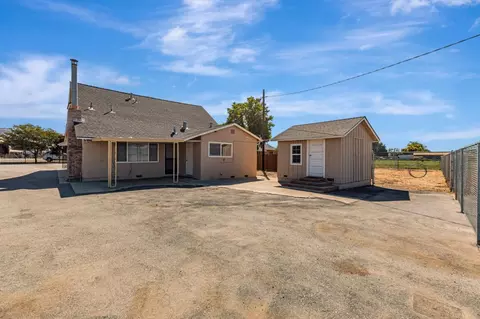 Exterior - 2718 Ferguson Rd, Gilroy, CA 95020 photo 2 of 5