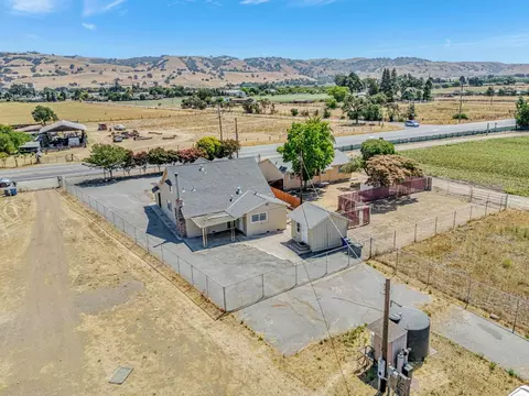 View/Area - 2718 Ferguson Rd, Gilroy, CA 95020 photo 10 of 22