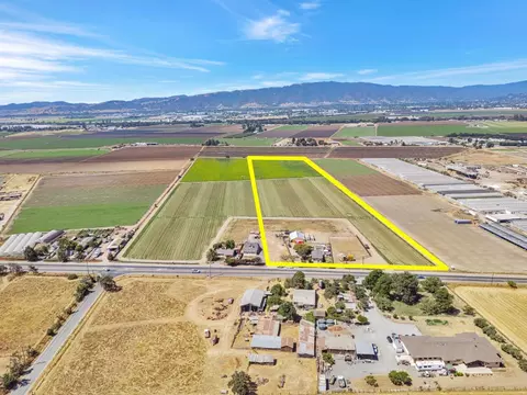 2712 Ferguson Rd, Gilroy, CA 95020 photo 4