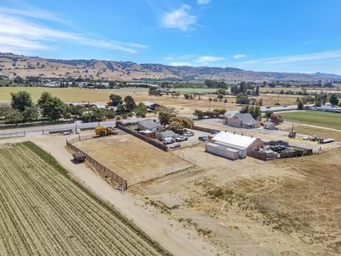 2712 Ferguson Rd, Gilroy, CA 95020 photo 19