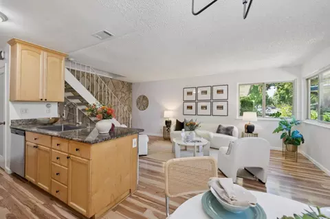 390 N 1st St 2, Campbell, CA 95008