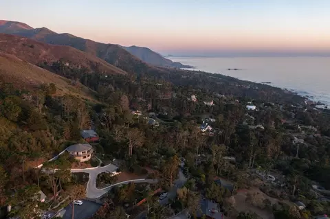 View/Area - 209 Crest Rd, Carmel, CA 93923 photo 5 of 6