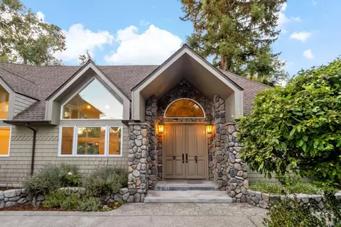 136 Finger Ave, Redwood City, CA 94062