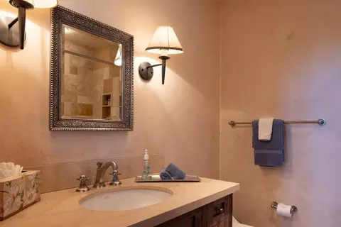 Bath - 3200 Red Wolf Dr, Carmel, CA 93923 photo 5 of 7