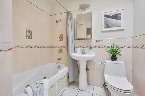 Bath - 569 Chenery St, San Francisco, CA 94131 photo 1 of 1