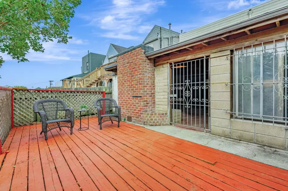 Exterior - 569 Chenery St, San Francisco, CA 94131 photo 4 of 6