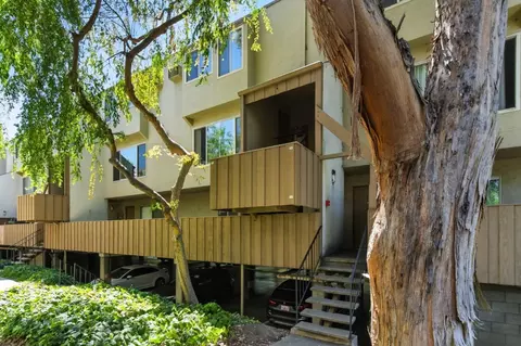 490 Auburn Way 14, San Jose, CA 95129