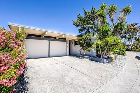 275 Puffin Ct, Foster City, CA 94404