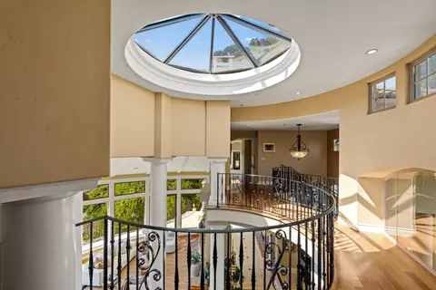 Entry Way - 122 Zanzibar Dr, Aptos, CA 95003 photo 3 of 3