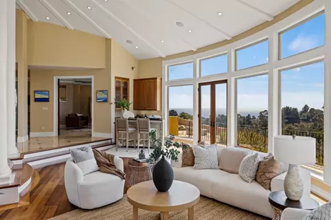 Living - 122 Zanzibar Dr, Aptos, CA 95003 photo 2 of 2