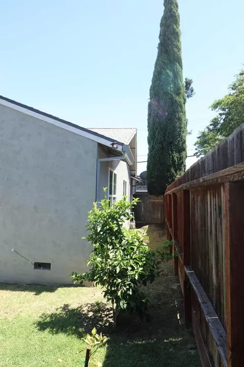 Exterior - 6 Linscheid Dr, Pittsburg, CA 94565 photo 4 of 4